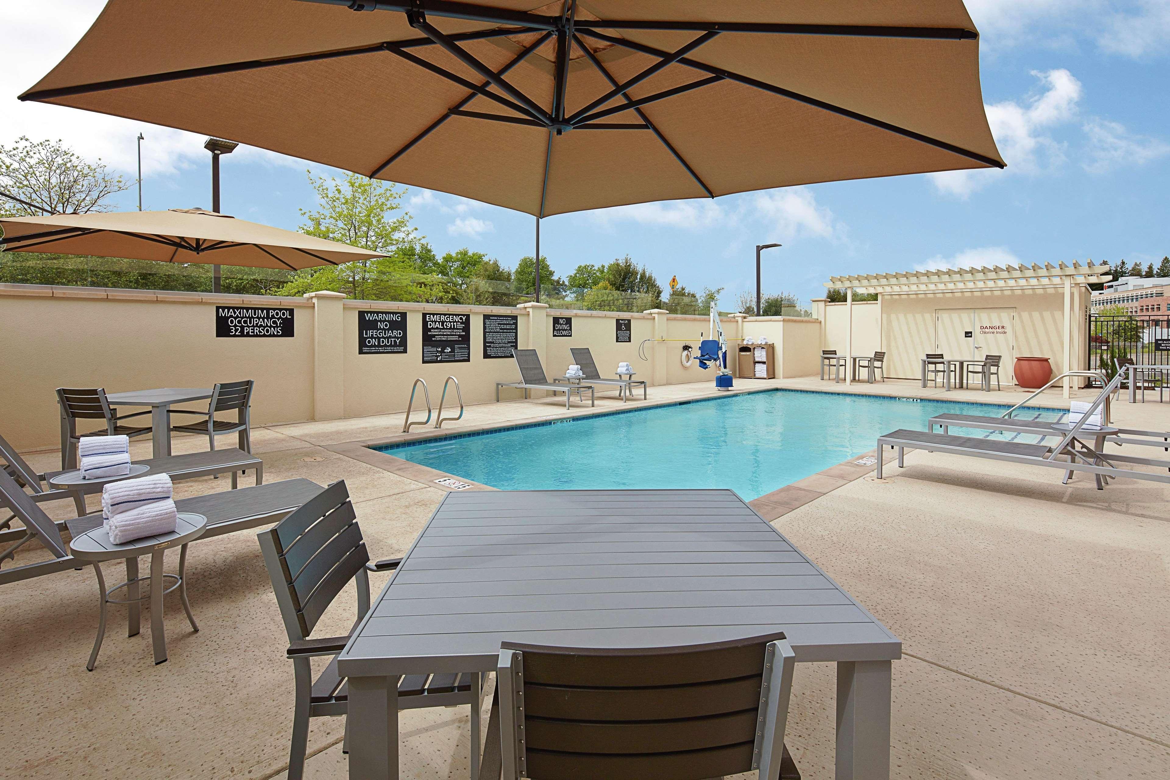 Hampton Inn & Suites Sacramento At Csus Εξωτερικό φωτογραφία
